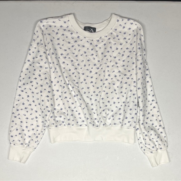 Floral Lounge Set - Picture 2 of 8